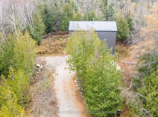 2576 Champlain Rd, Tiny, ON L9M1S3