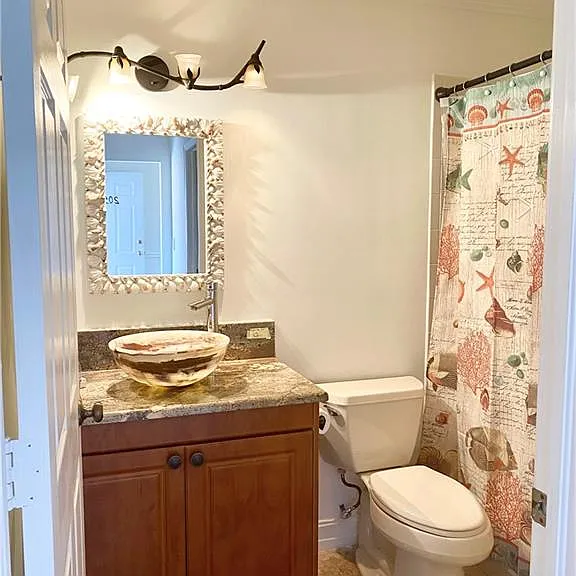 Dennis Cir — Photo 11