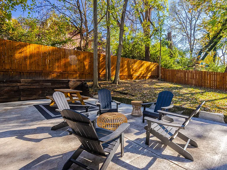 3122 Durrell Ave — Photo 38