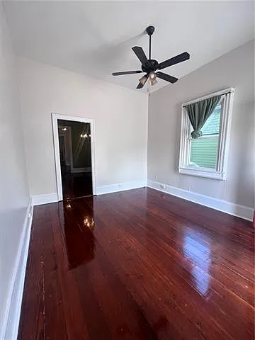 1033 Port St — Photo 2