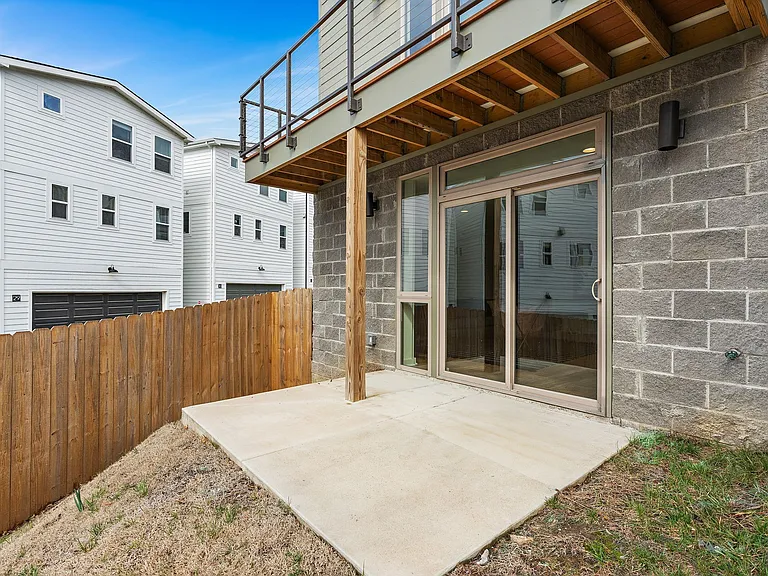 3079 Edwin Cir — Photo 25