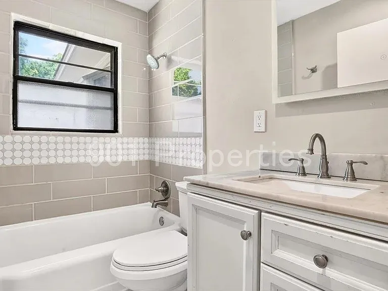 4694 Flamingo Rd — Photo 18