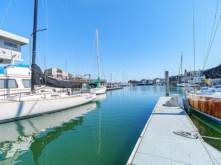 Dock included in rent
