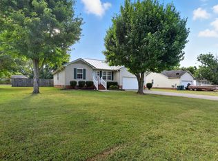 715 Fields Ln, Lebanon, TN 37087