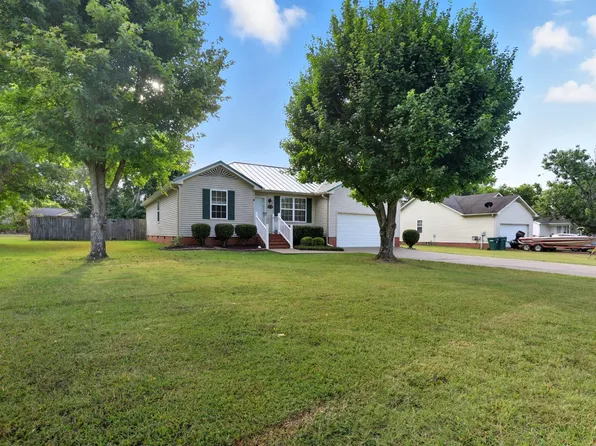 715 Fields Ln, Lebanon, TN 37087