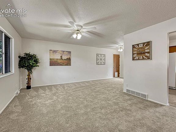 5th image of 4607 Bella Dr