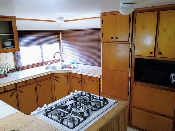 5th image of 2066 Bradbury Rd