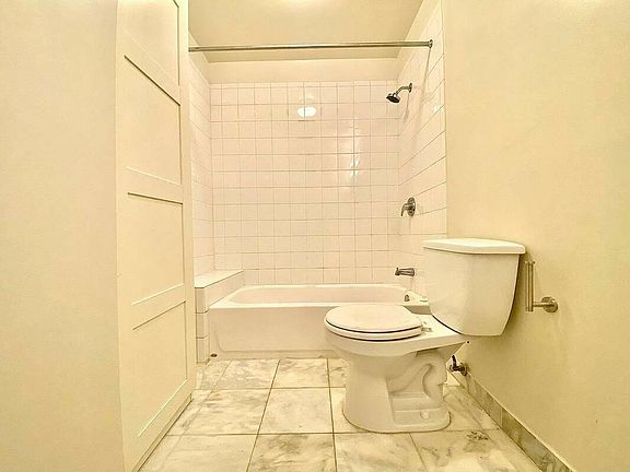 4th image of 254 W 73rd St #7/1