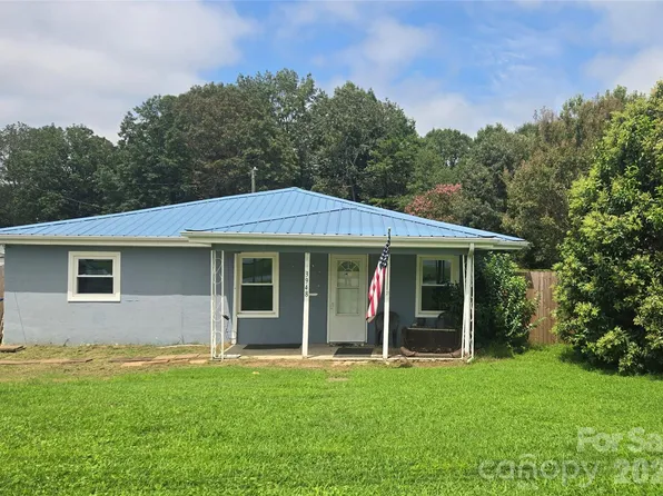 3948 Main Avenue Dr NW, Hickory, NC 28601