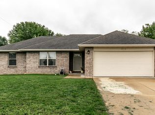 3714 W Roxbury St, Springfield, MO 65807