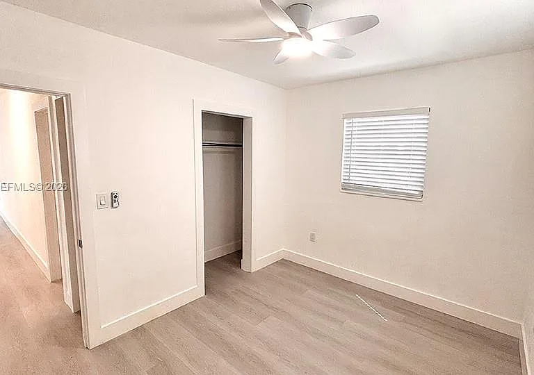 721 N 68th Ter — Photo 11