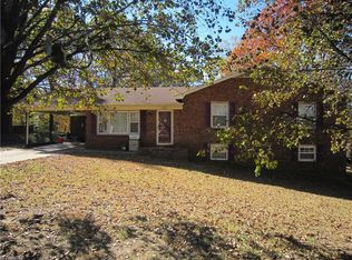 117 Monroe Dr, Lexington, NC 27295