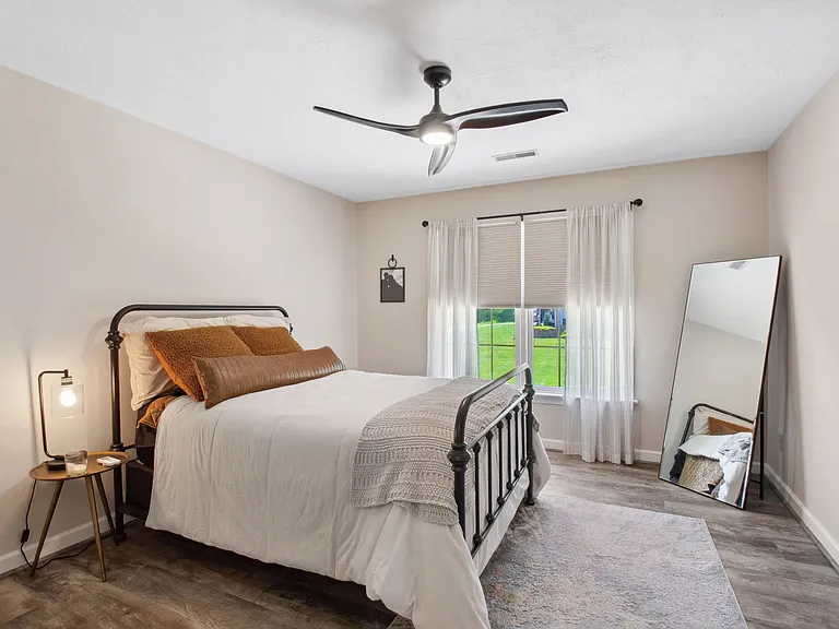 2504 Ron Dr — Photo 19