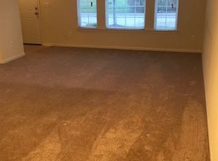 23928 Northstone Village Dr, Taylor, MI 48180
