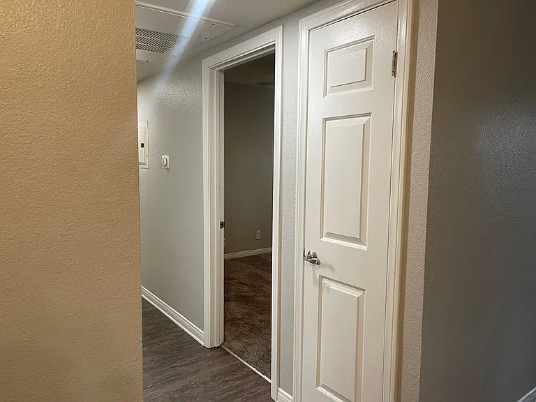Park Plaza Apartments — Photo 67