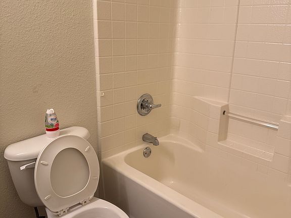 3rd image of 303 Lipscomb St