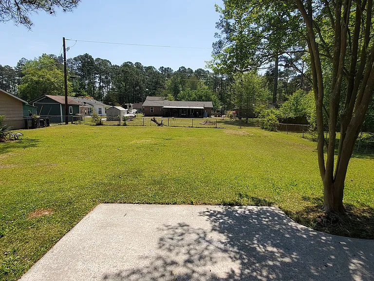 103 Greene Dr — Photo 18