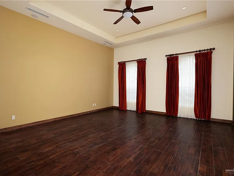 2304 Antigua Dr — Photo 29