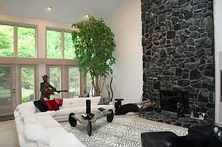 4th image of 6 Foxwood Ln