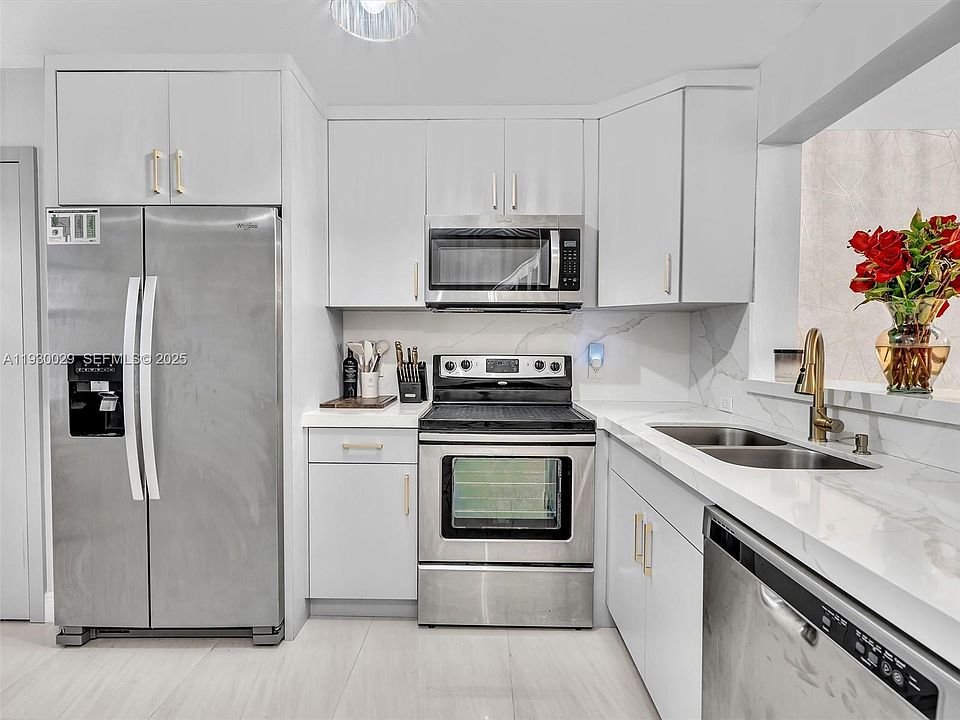 1st image of 6747 Sienna Club Dr