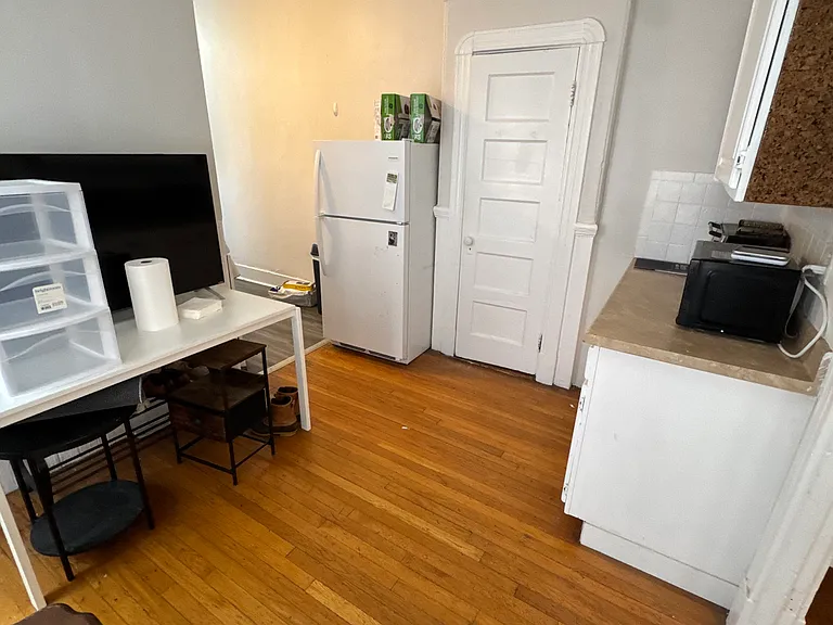 34 Anderson St #6 — Photo 2