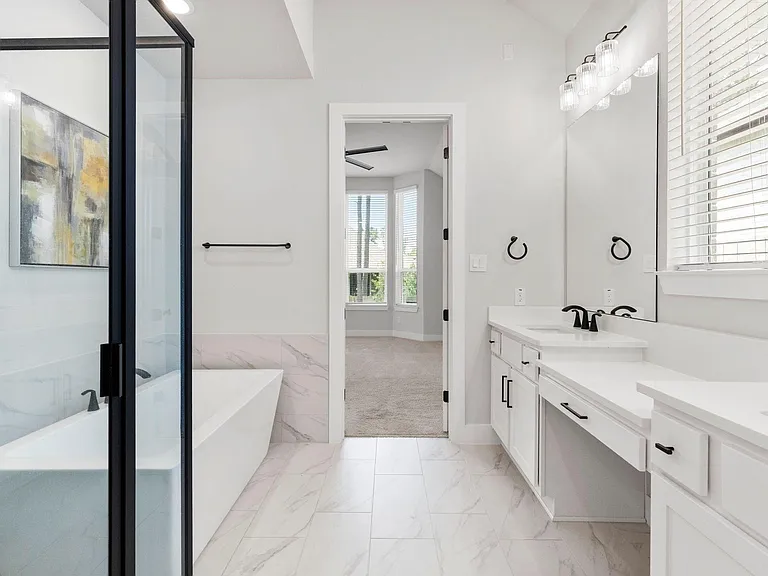 415 N Hillary Step Pl — Photo 22