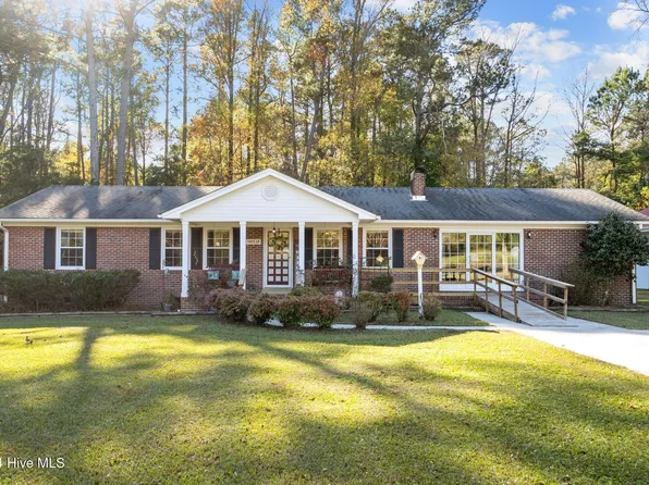 386 Batchelor Bay Road, Wallace, NC 28466