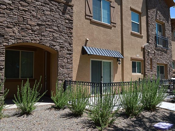 3rd image of 2752 S Equestrian Dr Unit 102