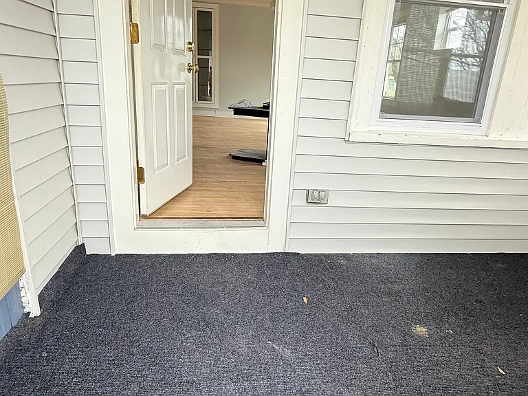 Edgemont Rd — Photo 22