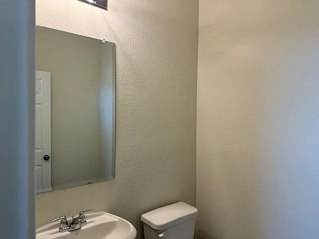 639 Papaya Dr — Photo 10