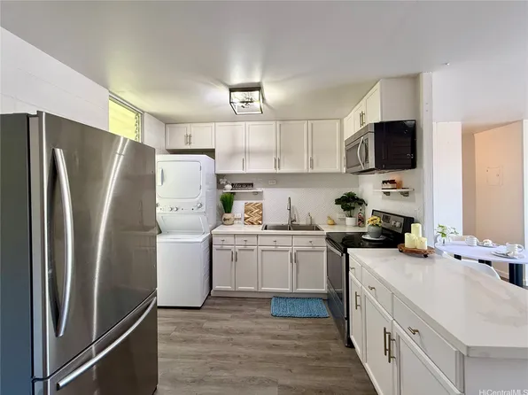 95-2055 Waikalani Pl APT B204, Mililani, HI 96789
