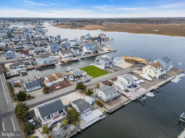 1304 Kauai Dr, Forked River, NJ 08731