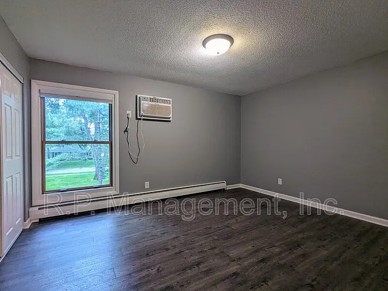 2800 Hamline Ave N #223 — Photo 6