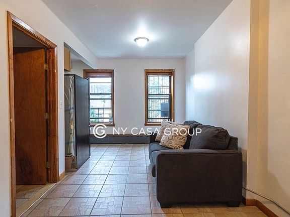 2nd image of 209 E 115th St APT 4