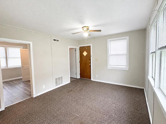 2nd image of 410 Austin Ct