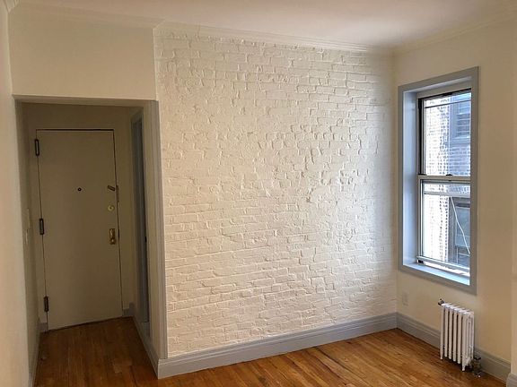 4th image of 106 Norfolk St #24F