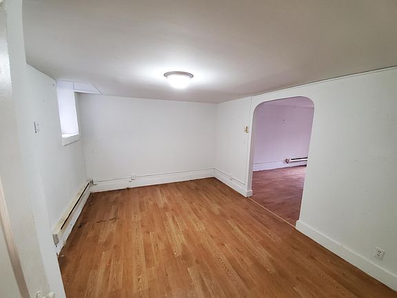 5th image of 2 Maryland Ave #10