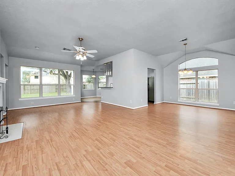 9711 Andrews Ln — Photo 12