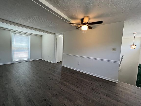 5th image of 1777 Holly Dr #B