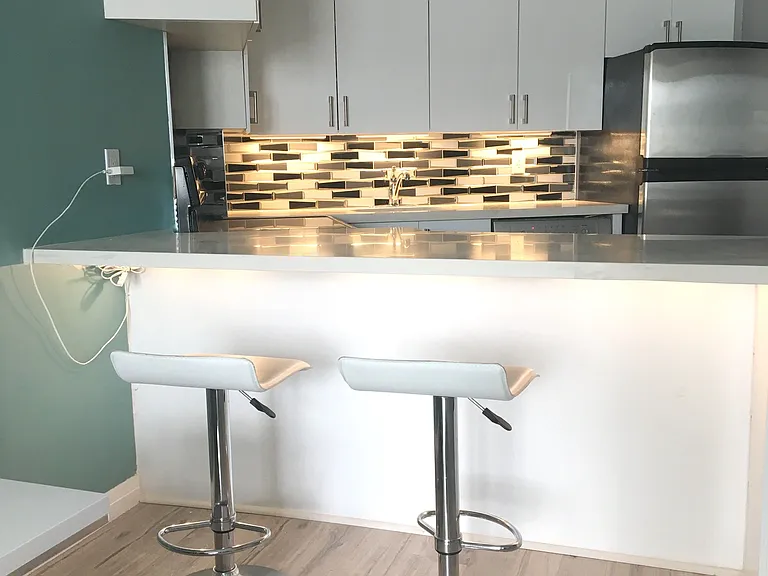 250 Queens Quay W #607 — Photo 2