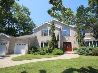 176 S Goff Ave, Staten Island, NY, 10309