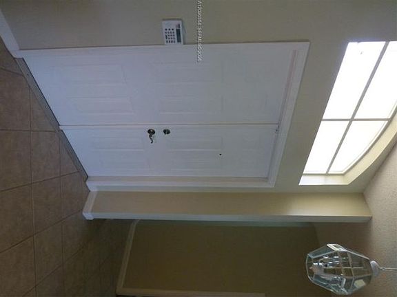 3rd image of 1139 Chenille Cir