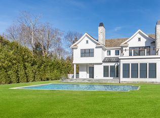 9 Tyndall Rd, Sag Harbor, NY 11963