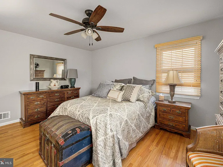 6917 Stoneybrooke Ln — Photo 55