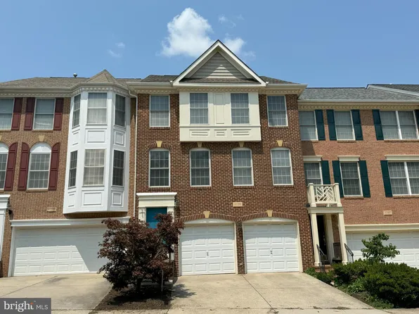 4035 Royal Lytham Dr, Fairfax, VA 22033