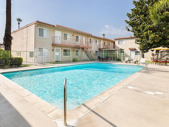 5th image of 25236 Park Ave APT A23