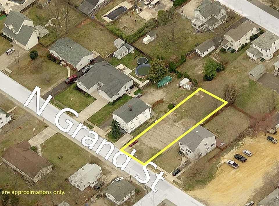1st image of 221 N Grand St