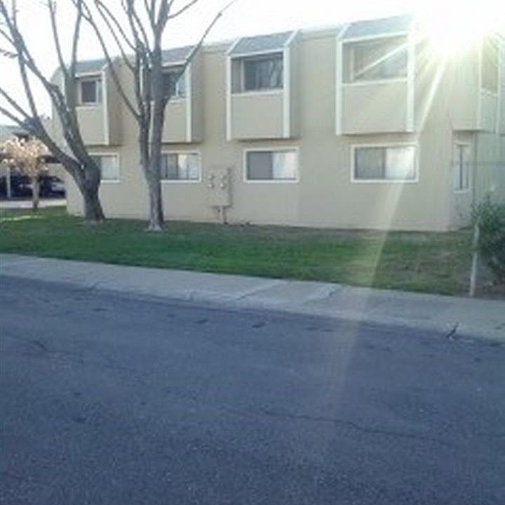 1st image of 1920 Ahern St