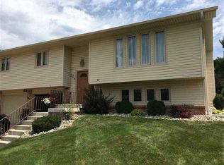 104 Prospect Cir, Norfolk, NE 68701