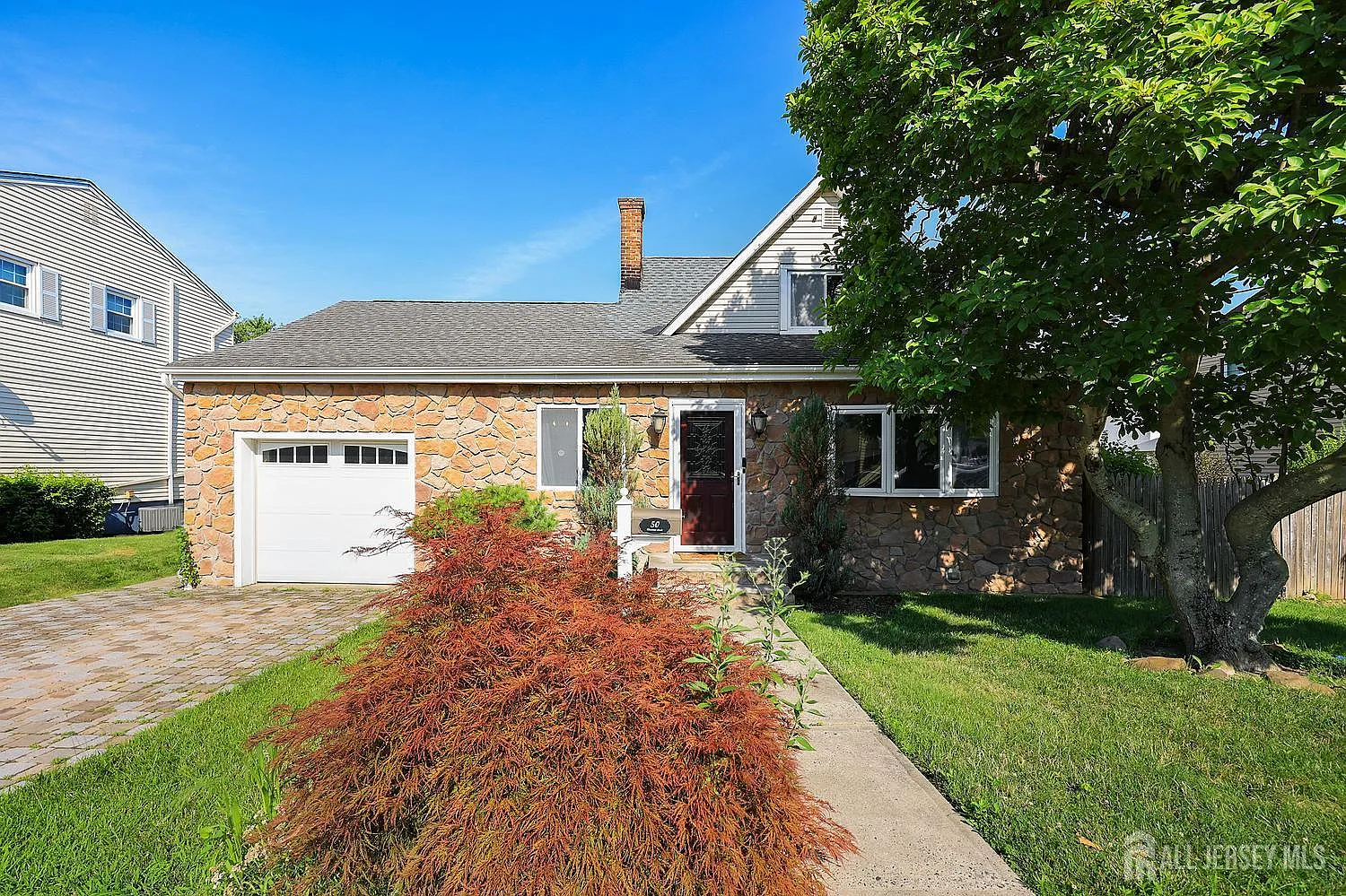 3 bed, 2.0 bath, $3,200 — Photo 3